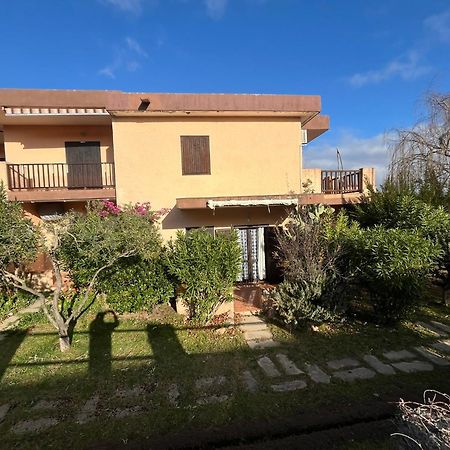 Bilocali Residenza Mediterranea Cannigione Exterior foto